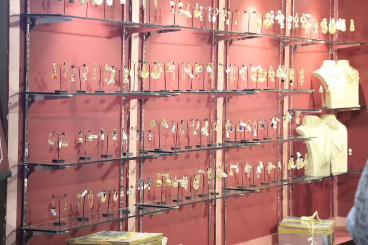 Jewellery display wall at FORHEX Fair 2019