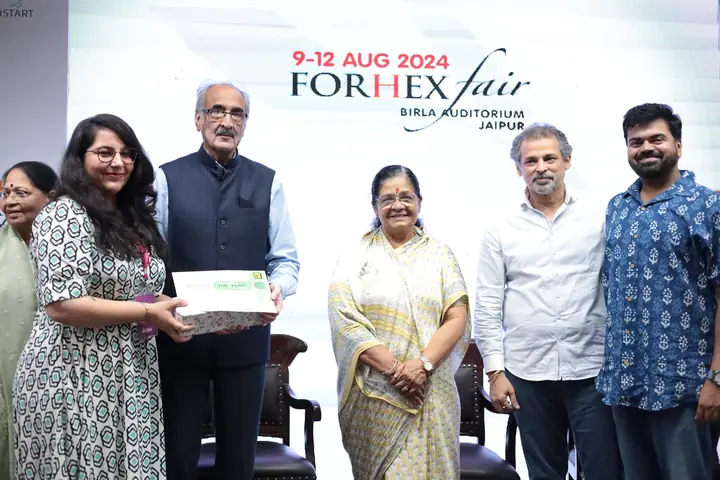 Dignitaries at the FORHEX Fair 2024 banner