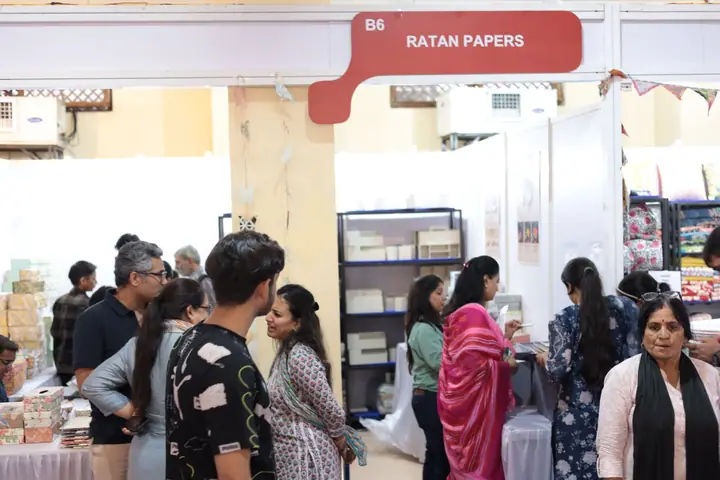 Crowd at the Ratan Papers stall at FORHEX Fair 2024