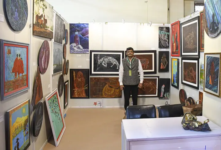 Painting gallery stall at FORHEX Fair 2025